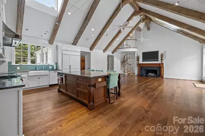 1219 Scotland Avenue, Charlotte, NC 28207 - Photo 12