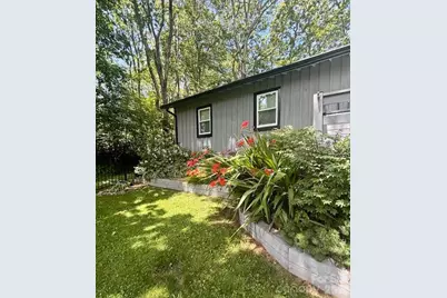 85 Crestwood Circle, Newland, NC 28657 - Photo 2