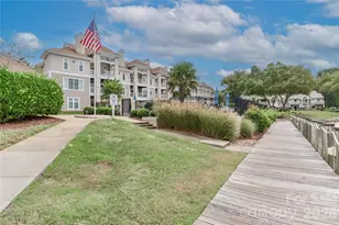 18563 Vineyard Point Ln, Cornelius, NC 28031 - Photo 4