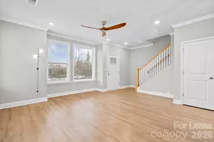 1515 Hidden Falls Rd, Charlotte, NC 28206 - Photo 6