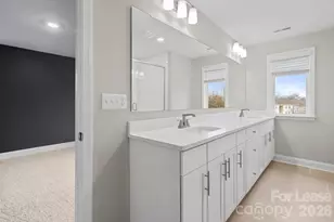 1515 Hidden Falls Rd, Charlotte, NC 28206 - Photo 22