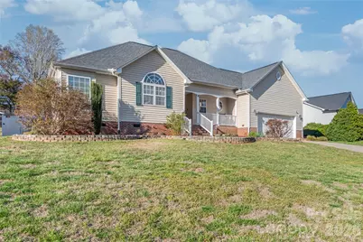 108 Deerfield Drive, Mount Holly, NC 28120 - Photo 4