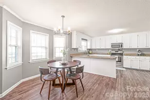 108 Deerfield Dr, Mount Holly, NC 28120 - Photo 14