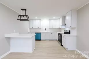 1621 Stonehill Pl, Rock Hill, SC 29730 - Photo 10