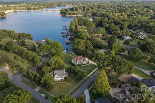 21216 Norman Shores Dr, Cornelius, NC 28031 - Photo 22