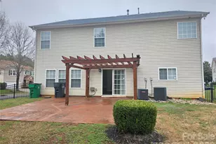 9525 Durness Dr, Charlotte, NC 28278 - Photo 2