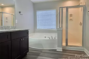 9525 Durness Dr, Charlotte, NC 28278 - Photo 16