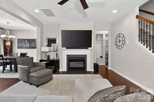9419 Glenburn Ln, Charlotte, NC 28278 - Photo 6