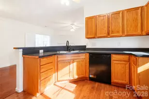 232 Wrayhill Dr, Charlotte, NC 28262 - Photo 4