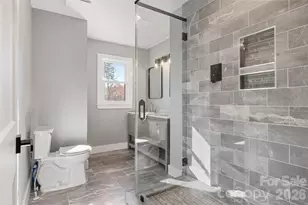 1206 9th St NW, Hickory, NC 28601 - Photo 22