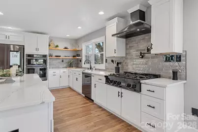 1206 9th Street NW, Hickory, NC 28601 - Photo 12