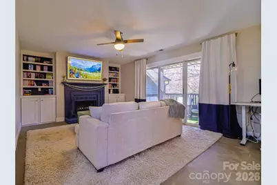 3300 Selwyn Farms Lane #5, Charlotte, NC 28209 - Photo 2