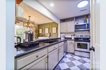 3300 Selwyn Farms Lane #5, Charlotte, NC 28209 - Photo 8