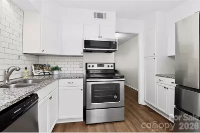 4605 Hedgemore Drive, Charlotte, NC 28209 - Photo 8