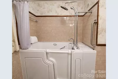 3361 S US 321 Highway, Newton, NC 28658 - Photo 16