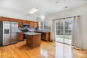 2205 Arbor Vista Dr, Charlotte, NC 28262 - Photo 6