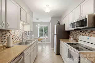 910 Sardis Cove Dr, Charlotte, NC 28270 - Photo 10