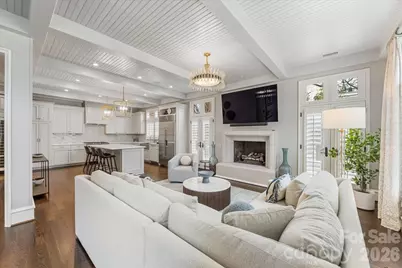 2331 Selwyn Avenue, Charlotte, NC 28207 - Photo 12