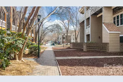 427 W 8th Street #104, Charlotte, NC 28202 - Photo 24