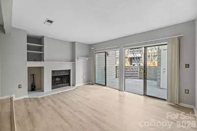 427 W 8th Street #104, Charlotte, NC 28202 - Photo 4