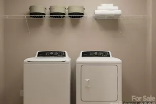 1622 Cottage Crk Dr, Bessemer City, NC 28016 - Photo 8