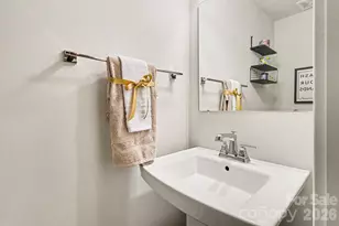 1305 Newell Towns Ln, Charlotte, NC 28262 - Photo 16