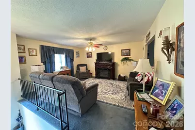 408 Cardinal Drive #35, Newton, NC 28658 - Photo 4