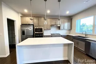 135 Berkeley Ave, Mooresville, NC 28117 - Photo 2