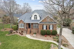 219 Falcon Ridge, Matthews, NC 28104 - Photo 2