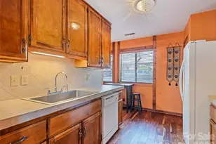 37 George Cir, Maggie Valley, NC 28751 - Photo 16