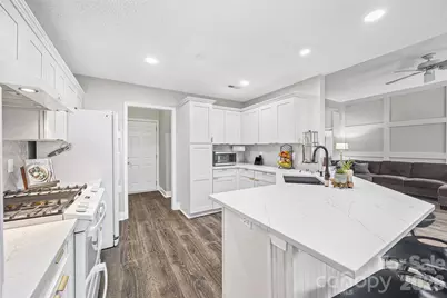 13826 Hatton Cross Drive, Charlotte, NC 28278 - Photo 8