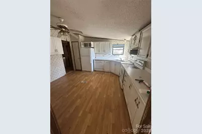 206 6th Street SW, Taylorsville, NC 28681 - Photo 6