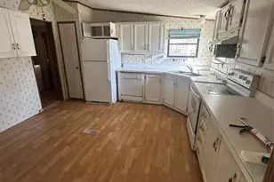 206 6th St SW, Taylorsville, NC 28681 - Photo 6