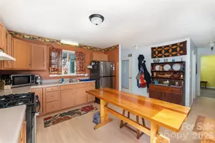 195 Prospectors Trl, Black Mountain, NC 28711 - Photo 10