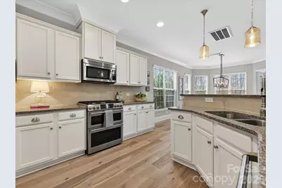 9200 Ardrey Woods Drive, Charlotte, NC 28277 - Photo 10