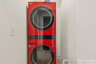 815 E 36th St, Charlotte, NC 28205 - Photo 24