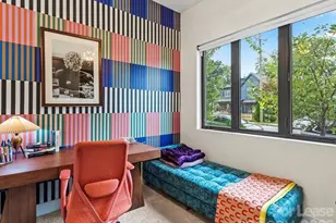 815 E 36th St, Charlotte, NC 28205 - Photo 16