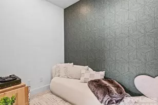 815 E 36th St, Charlotte, NC 28205 - Photo 20