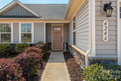 4246 Mackinnon Drive, Charlotte, NC 28214 - Photo 2