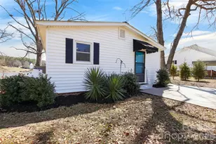 2466 Cottage Ln, Liberty Hill, SC 29074 - Photo 28