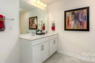 6006 Guildford Hill Ln, Charlotte, NC 28215 - Photo 16