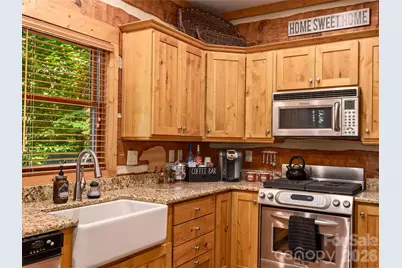 37 Grinnin Sun Road, Burnsville, NC 28714 - Photo 4