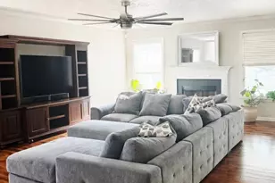 1906 Leesburg Dr, Clover, SC 29710 - Photo 4