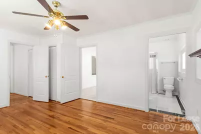 337 Melbourne Court, Charlotte, NC 28209 - Photo 28