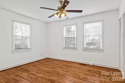 337 Melbourne Court, Charlotte, NC 28209 - Photo 18