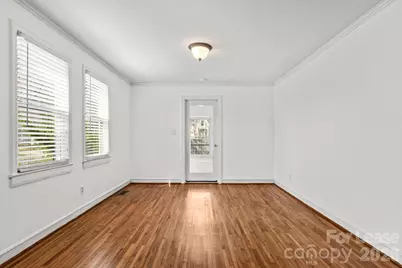 337 Melbourne Court, Charlotte, NC 28209 - Photo 4