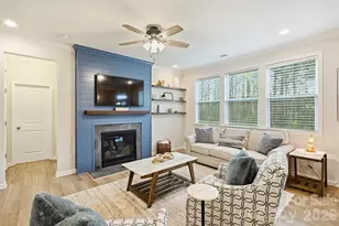 19218 Hawk Haven Ln, Charlotte, NC 28278 - Photo 10