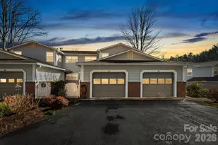 84 Lakeview Ct, Brevard, NC 28712 - Photo 1