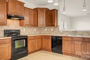 1061 Regal Manor Ln, Fort Mill, SC 29715 - Photo 14