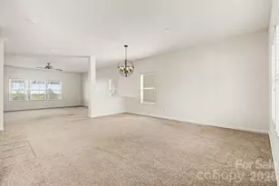 1061 Regal Manor Ln, Fort Mill, SC 29715 - Photo 6